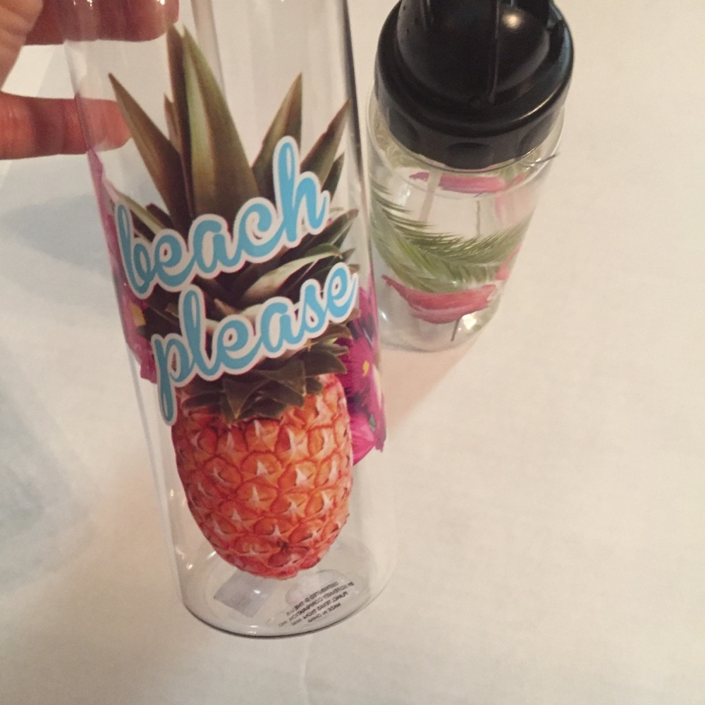 Summer water bottles with straw - NWT - Picture 8 of 8